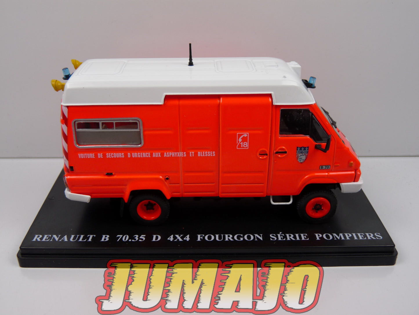 UTR16 UTILITAIRES RENAULT 1/43 B 70.35 D 4X4 Fourgon pompiers