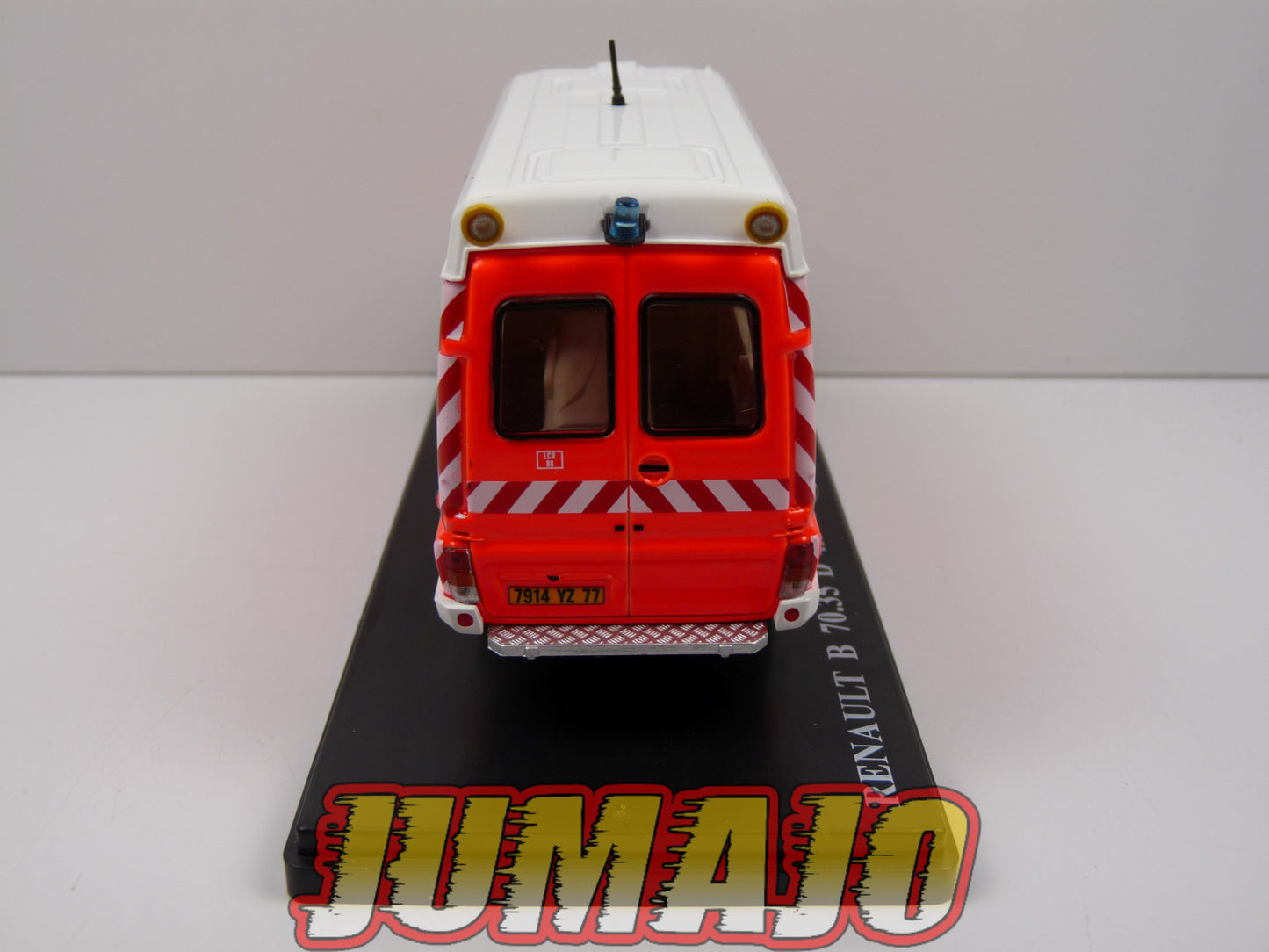 UTR16 UTILITAIRES RENAULT 1/43 B 70.35 D 4X4 Fourgon pompiers