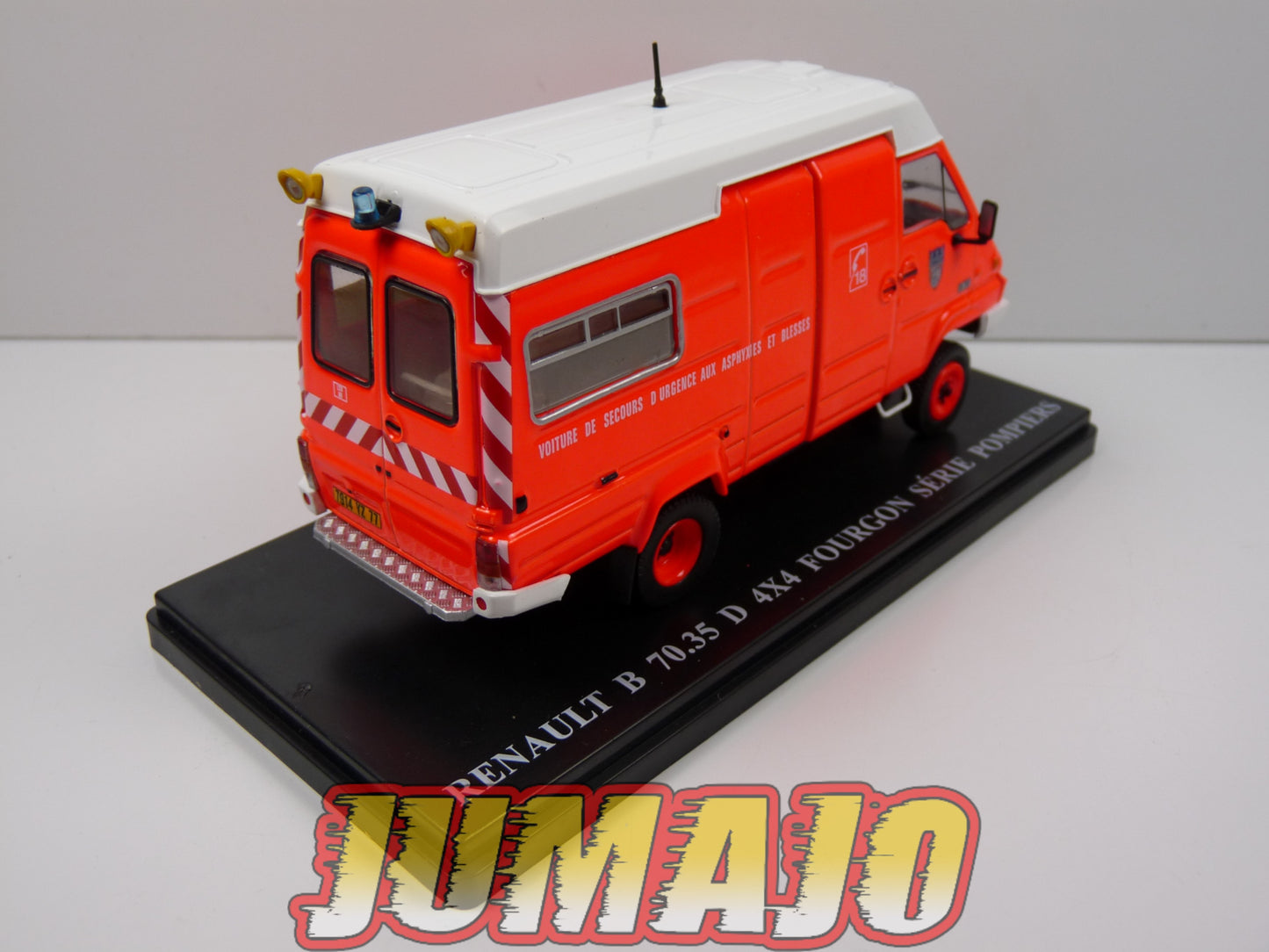 UTR16 UTILITAIRES RENAULT 1/43 B 70.35 D 4X4 Fourgon pompiers