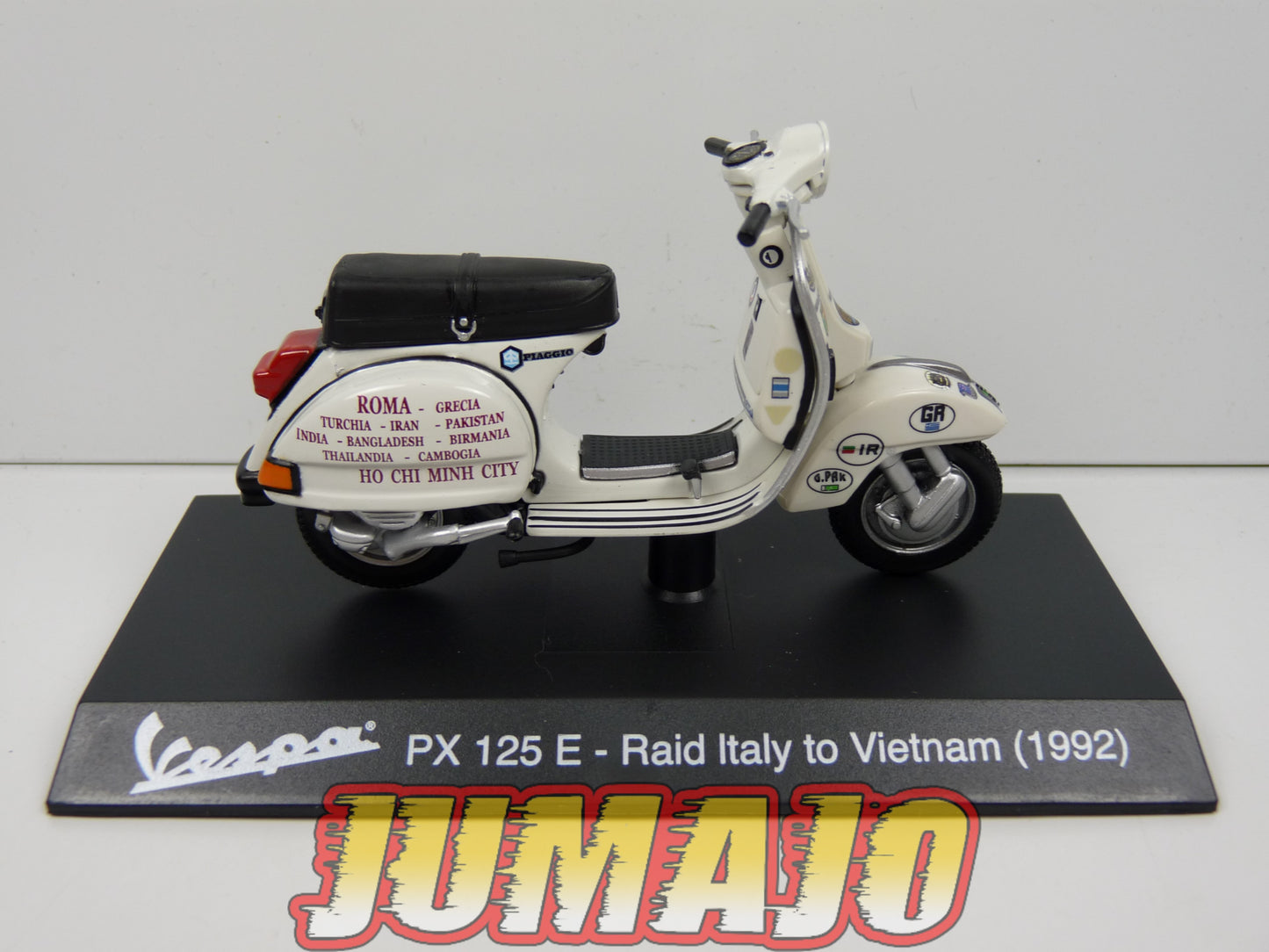 VES60Z MOTO VESPA ITALIE Fassi Toys 1/18 : VESPA PX 125 E Raid Italy to Vietnam 1992