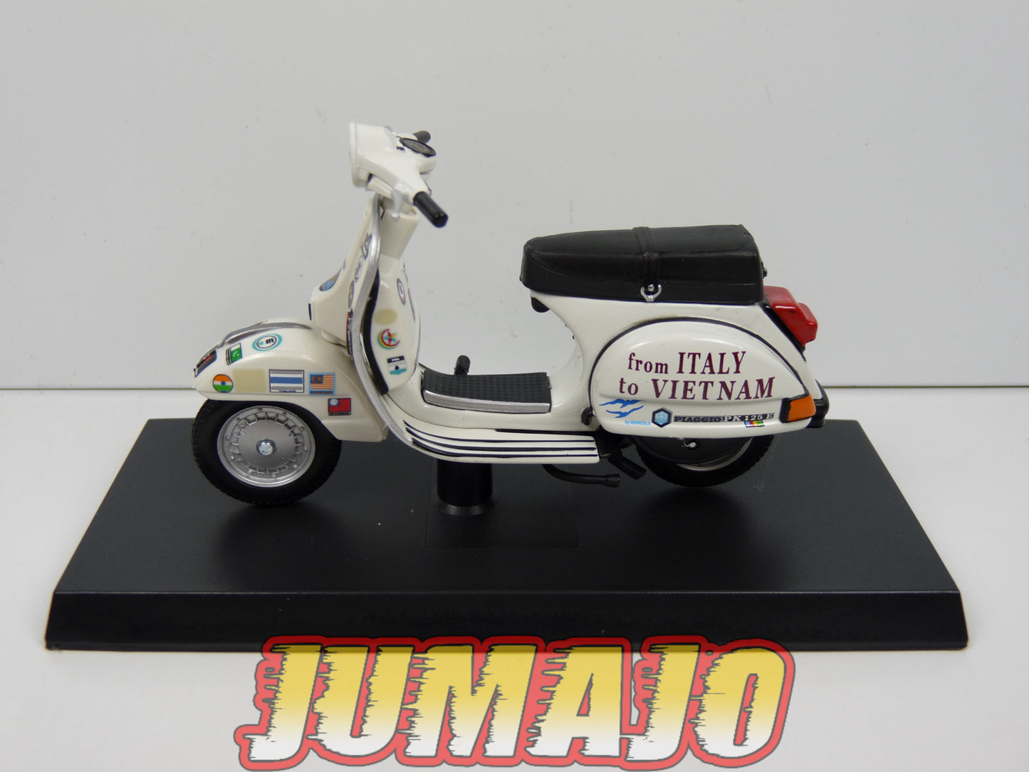 VES60Z MOTO VESPA ITALIE Fassi Toys 1/18 : VESPA PX 125 E Raid Italy to Vietnam 1992