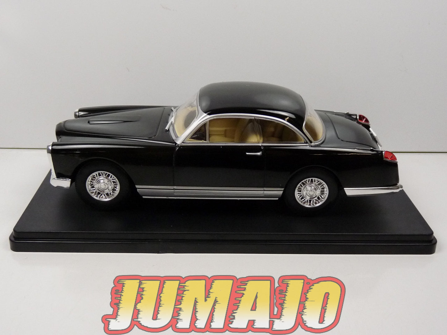 VQ67 Voiture 1/24 SALVAT Models : FACEL VEGA FV 1955