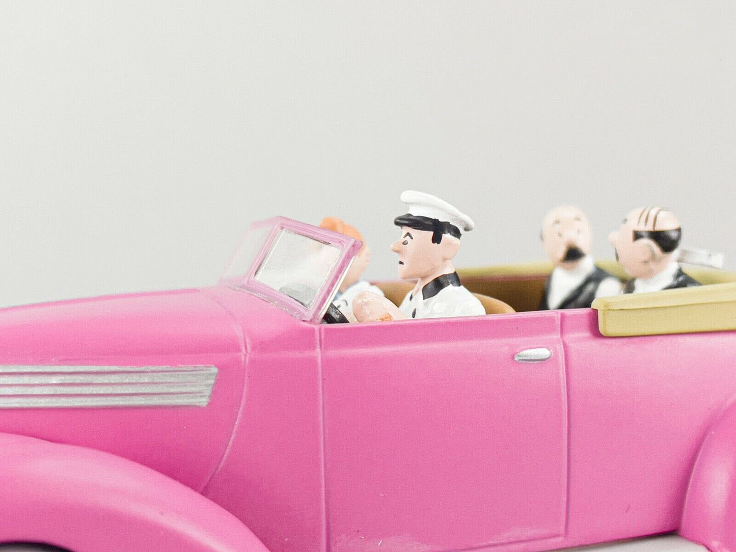 TIN69 Atlas 1/43 TINTIN en Voiture : Ford Club cabriolet V8-78 1937 *Occasion