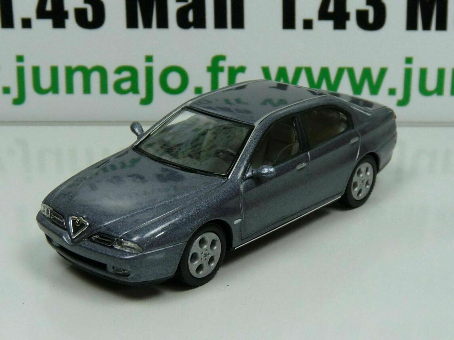 IT67 VOITURE 1/43 coffret métal solido : ALFA ROMEO 166