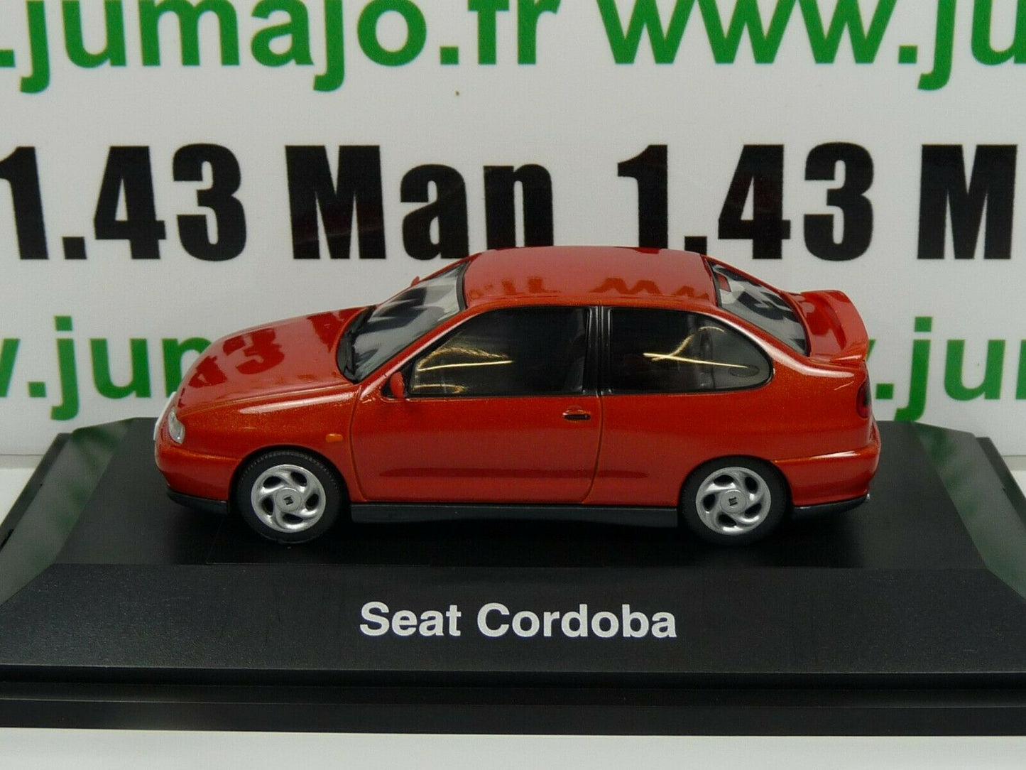SEA14 : SEAT dealer models Herpa :  Cordoba 3 portes rouge