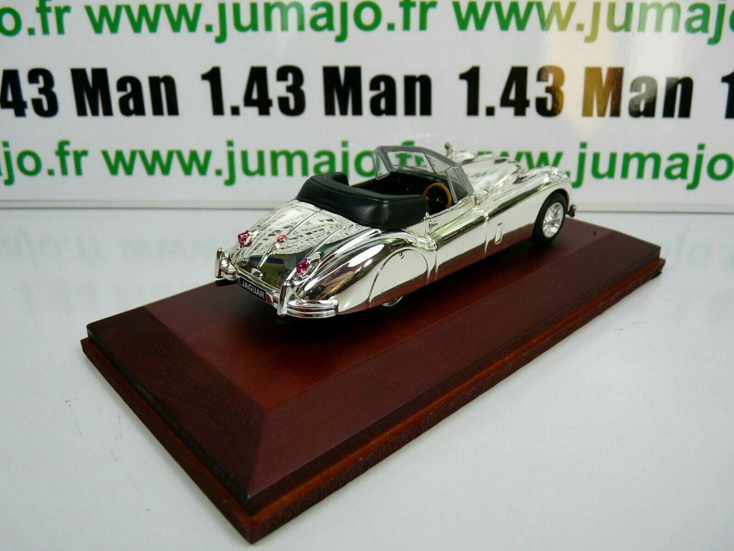 SIL28 VOITURE 1/43 IXO CHROME : Jaguar XK 140