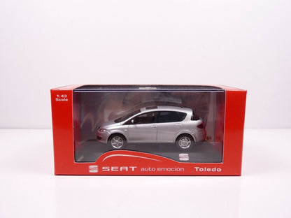 SEA30 : SEAT dealer models : Fischer TOLEDO - III (2004/2009) light grey