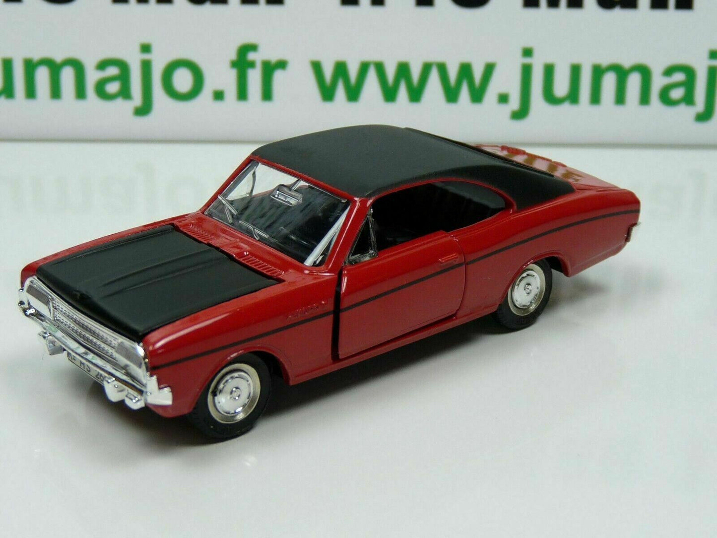 DINKY ATLAS OPEL COMMODORE 1420 + PANNEAU DOUANE 1/43 + fascicule+certificat a DINKY ATLAS OPEL COMMODORE 1420 + PANNEAU DOUANE 1/43 + fascicule+certificat a