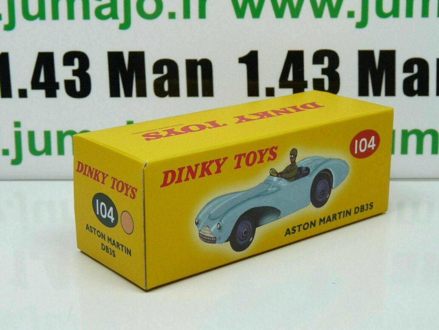 DT11 Voiture réédition DINKY TOYS atlas : 104 Aston Martin DB3S UK