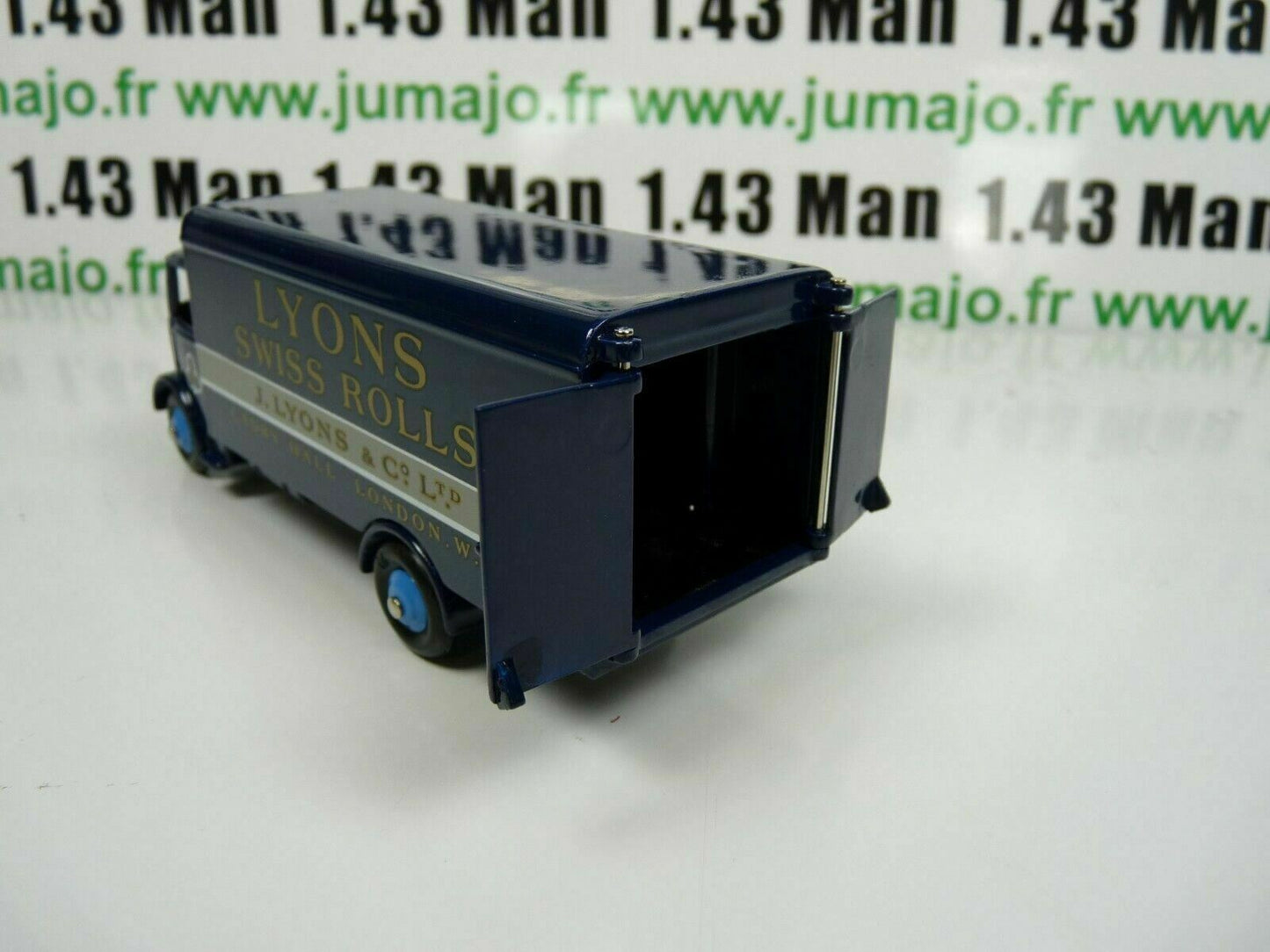 DT75 Voiture réédition DINKY TOYS atlas : 514 Guy Van Lyons Swiss Rolls UK